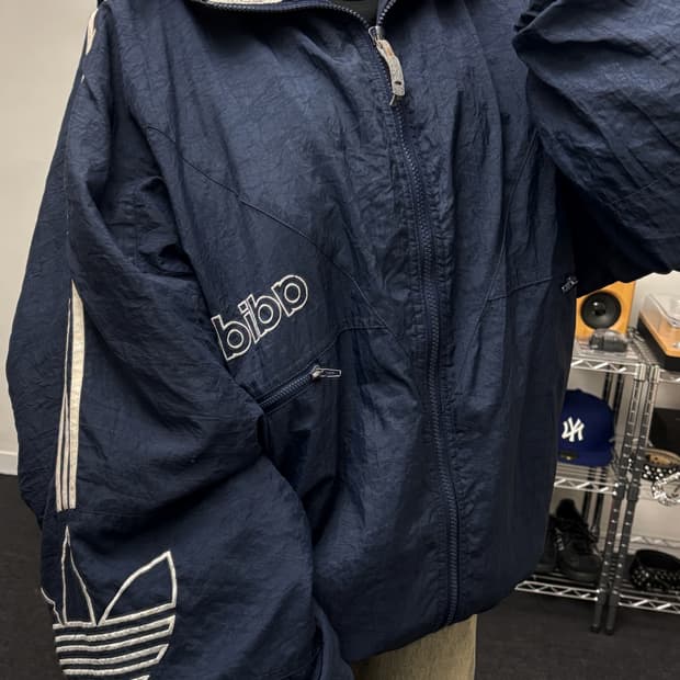 아디다스 90s 오버사이즈 네이비 퀼팅 점퍼