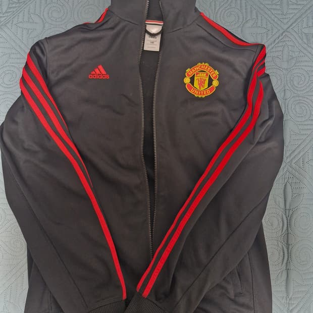 아디다스 맨체스터 유나이티드 트렉탑