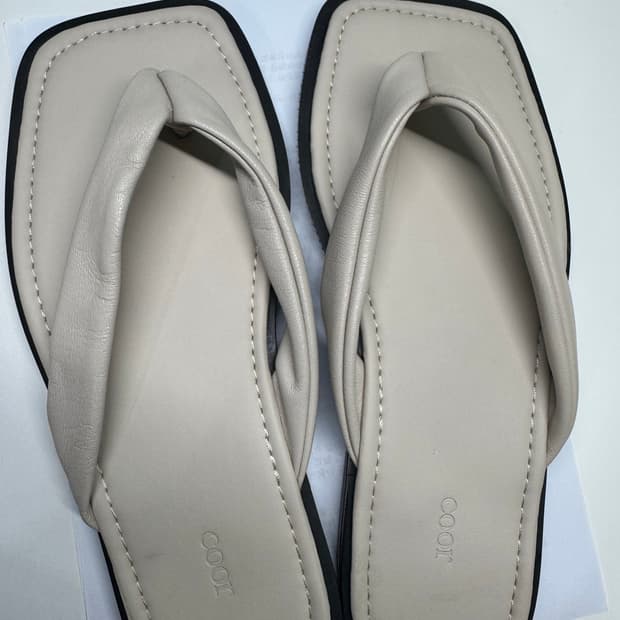 쿠어 램스킨 스퀘어토 플립플랍 (베이지)