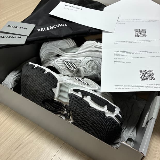 발렌시아가 10xl 스니커즈 40 화이트