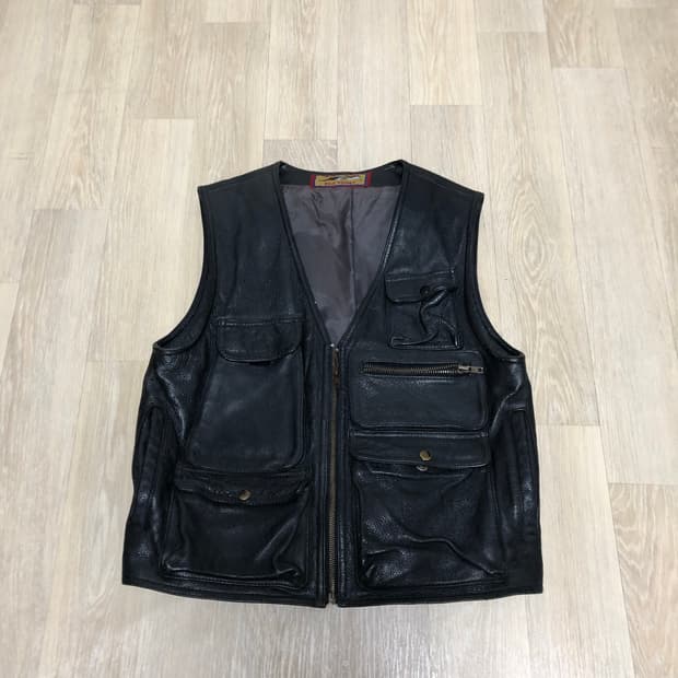 (L) RED POINT 빈티지 소가죽 레더 아웃도어 베스트 블랙