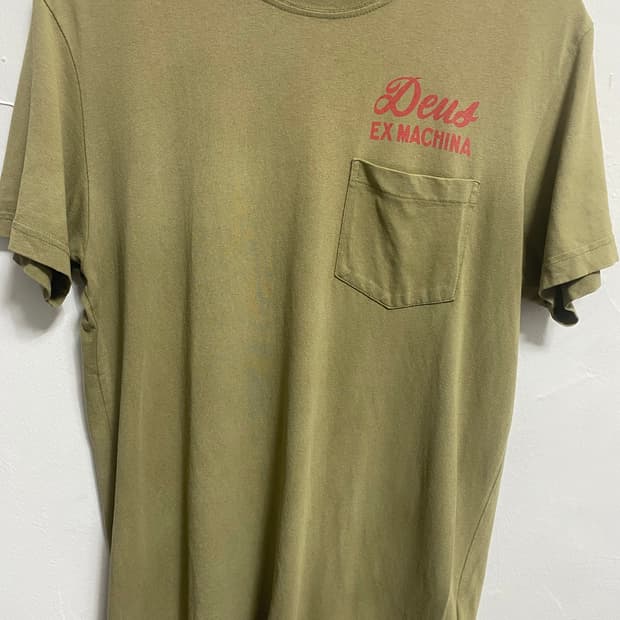 데우스 발리버전 카키색 포켓티 