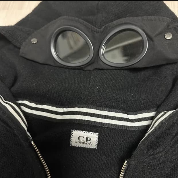 Cp 컴퍼니 고글 투웨이 니트집업