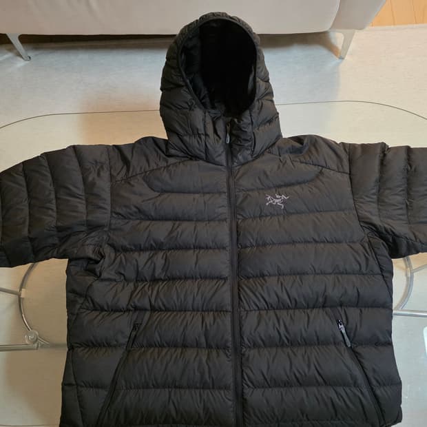 아크테릭스 세륨 후디 블랙 L사이즈 판매합니다.