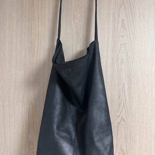 모르페 MORPHE 실린더백 라지 블랙