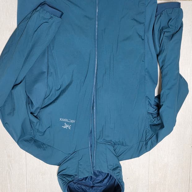 아크테릭스 아톰lt hoody xl