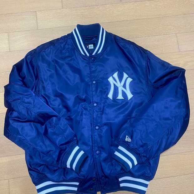 뉴에라 뉴욕양키스 스타디움 재킷 네이비 바시티 자켓 mlb 패딩 L