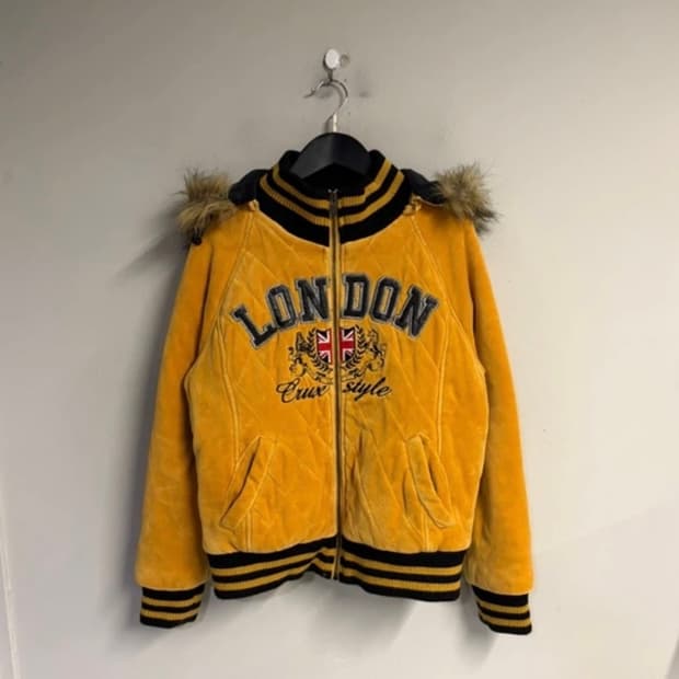 런던 벨벳 퍼 누빔 점퍼