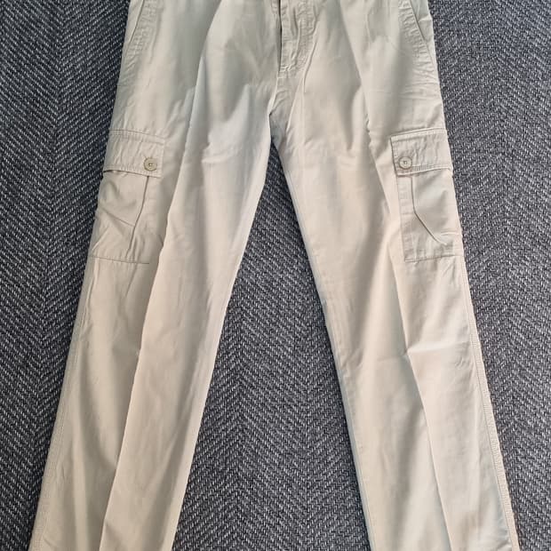 Corneliani ID — 베이지 카고 트라우저