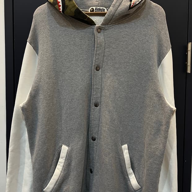 베이프 샤크 스웻 바시티 후드집업 자켓