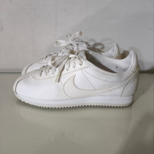 235mm 나이키 코르테즈 레더 스니커즈