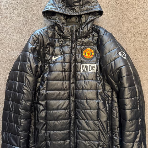 나이키 올드스쿨 맨유 경량패딩 처분 대장급 