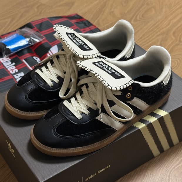 아디다스 웨일스보너 삼바 블랙 240