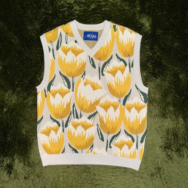 [L] Awake NY 어웨이크 뉴욕 21ss 튤립 니트 베스트 베이지