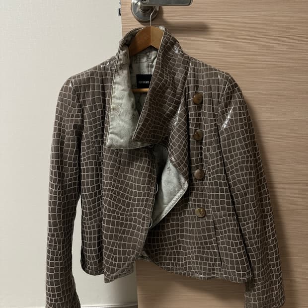 조르지오 아르마니 가죽자켓 사이즈42 (정품, 착샷0)