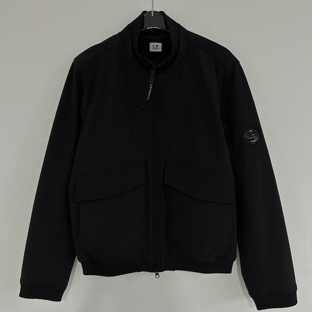 C.P. 컴퍼니 쉘-R 봄버 자켓 블랙 - 23FW