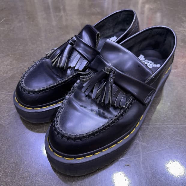 닥터마틴 아드리안 쿼드 태슬 로퍼 블랙 250