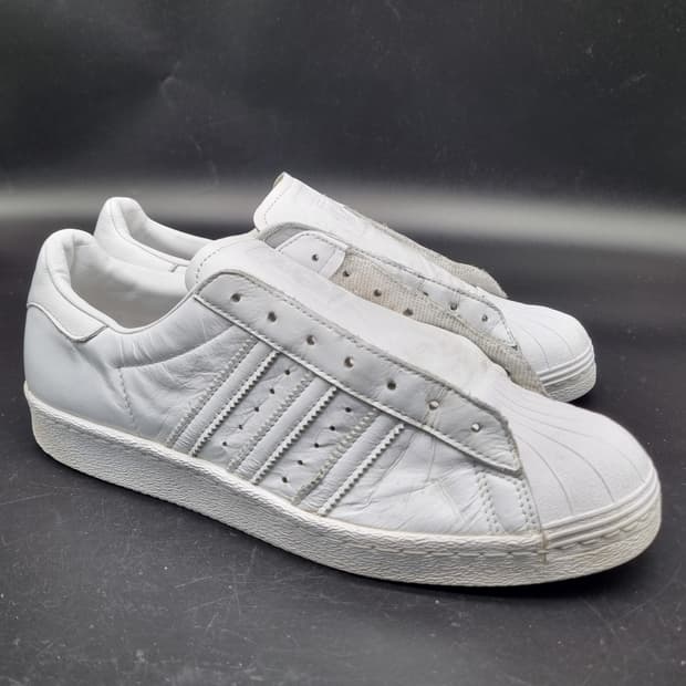 아디다스 슈퍼스타80s 하프하트 스니커즈275