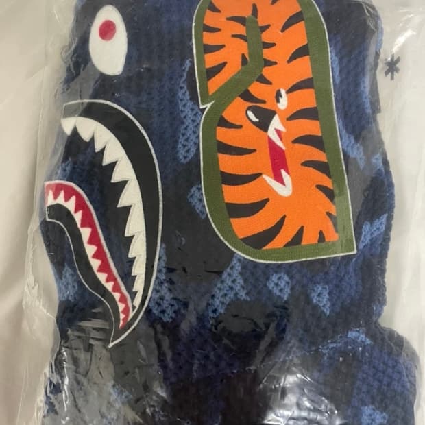 베이프 카모 크로쉐 새상품 m사이즈/ 베이프 컬러 카모 크로쉐 릴렉스드