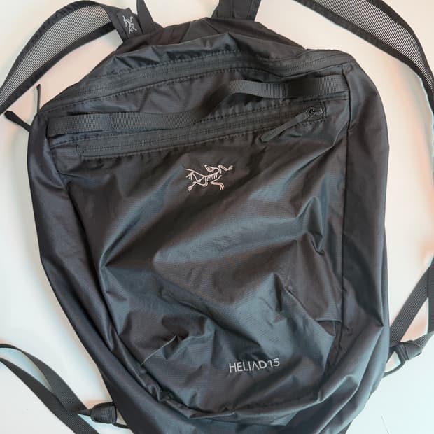 아크테릭스 헬리아드 15 블랙 백팩