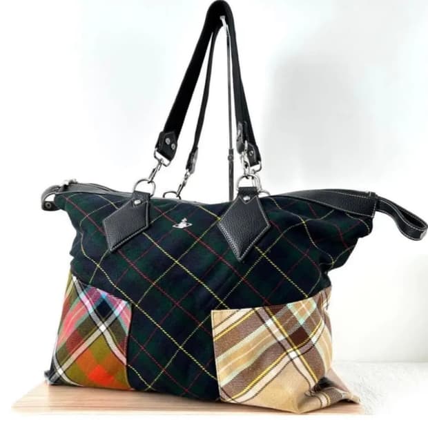 비비안웨스트우드 타탄체크 숄더백