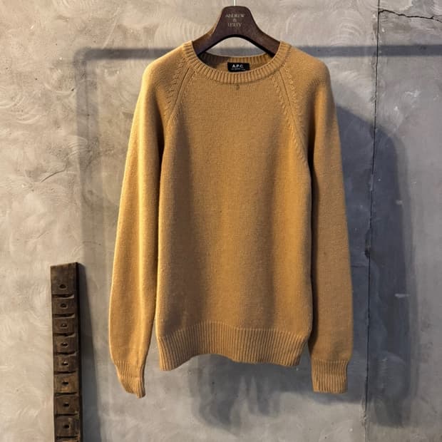 아페쎄 램스울 니트 100