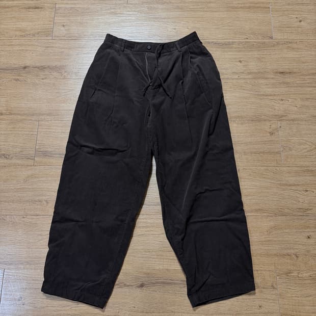 비이커 오리지널 다크브라운 코듀로이 팬츠