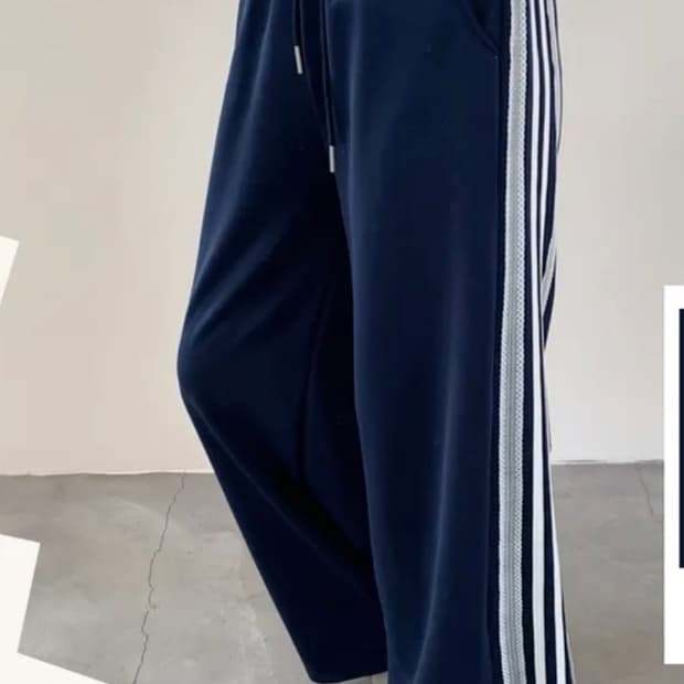 네이비 트랙팬츠