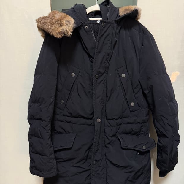 CP컴퍼니 미디 패딩