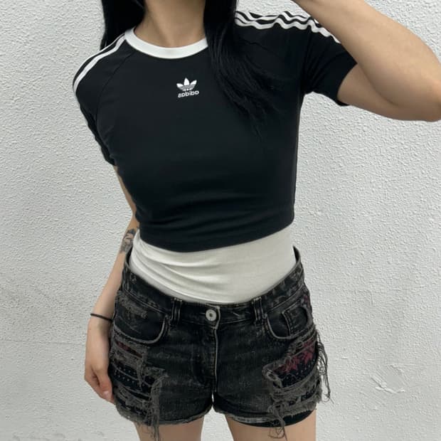 아디다스 화이트라인 블랙 크롭 트랙탑 S