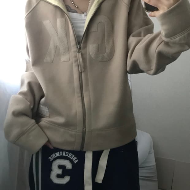 켈빈클라인 빅로고 면집업