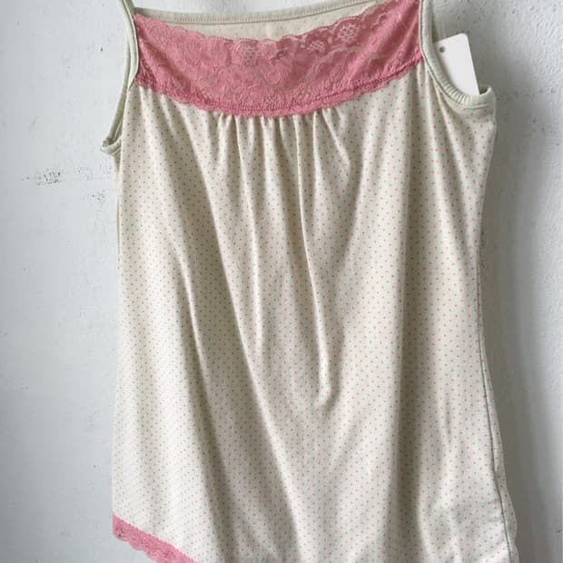 Lace trimming dot pattern sleeveless