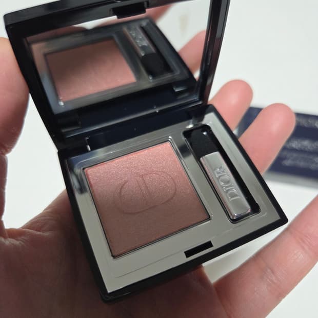 Dior 디올 튀튀 섀도우 (새제품)