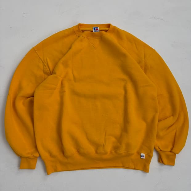 90s Russell Sweatshirt (yellow)