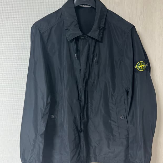 [105] 스톤아일랜드 바람막이 자켓 (백화점 제품)
