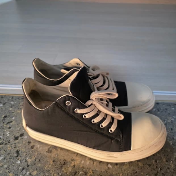 릭오웬스 라몬즈 로우 42