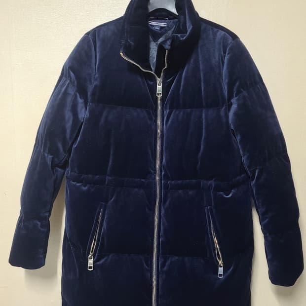 타미힐피거 하이넥 벨벳 덕다운 코트(패딩)
