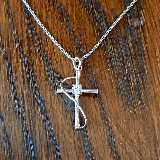 🇺🇸빈티지 십자가 실버 목걸이