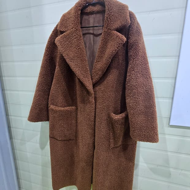 LIST 무스탕 양면 코트 