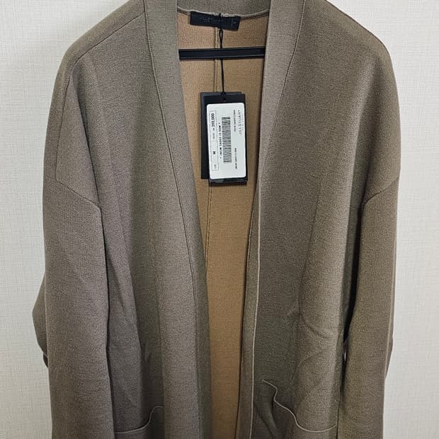 [새상품] 정가39만 질스튜어트뉴욕 다크베이지 가디건 M