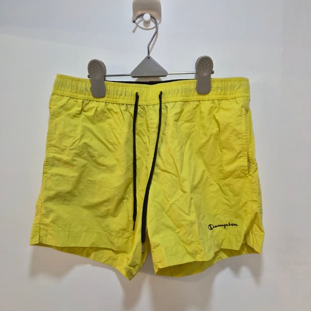 M) 챔피온 수영복 겸용 반바지 팝니다