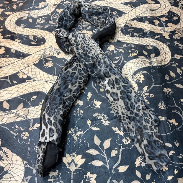 Leopard vtg silk scarf