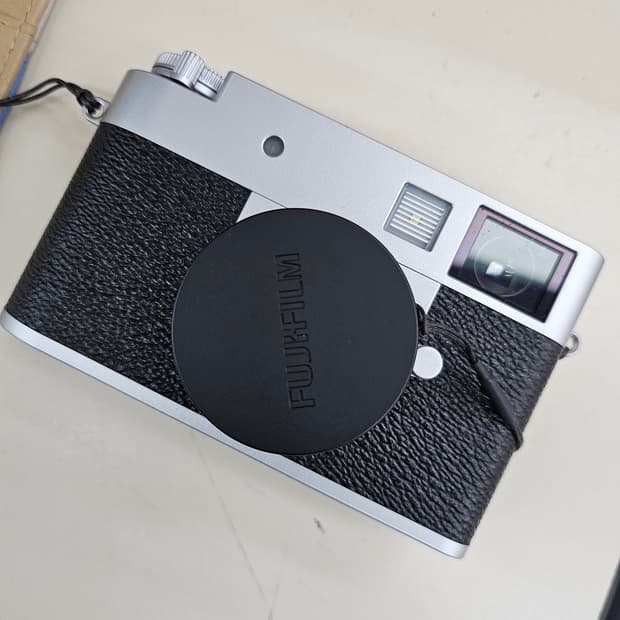 후지 xhalf 실버  판매합니다