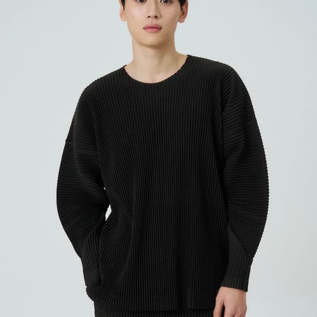 이세이미야케 옴므플리세 기본 긴팔티 블랙 3사이즈
