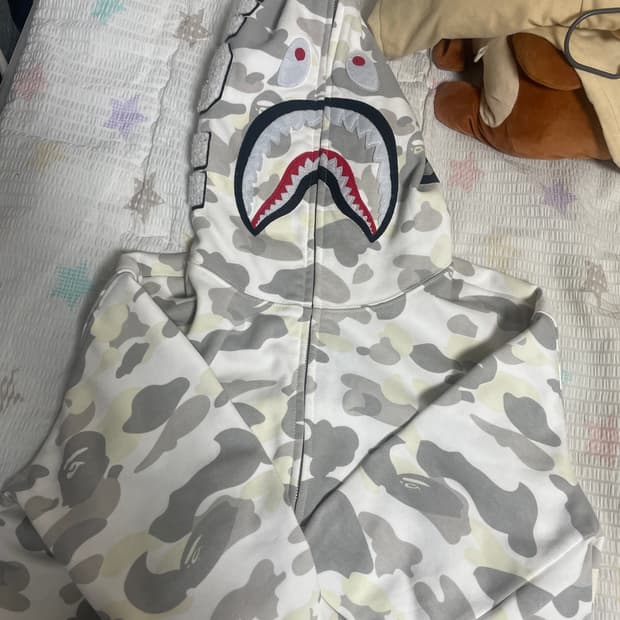 베이프 후드집업