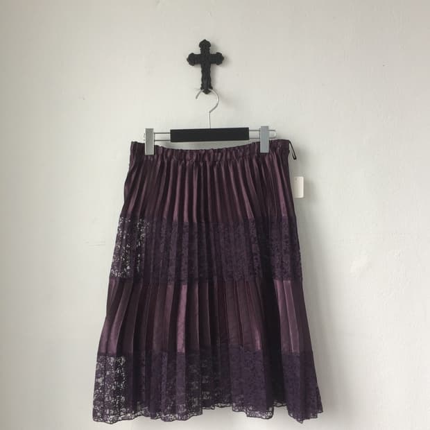 Lace layer pleats midi skirt