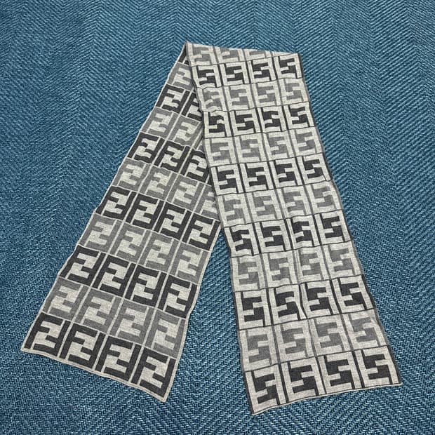 [Os] 펜디 머플러