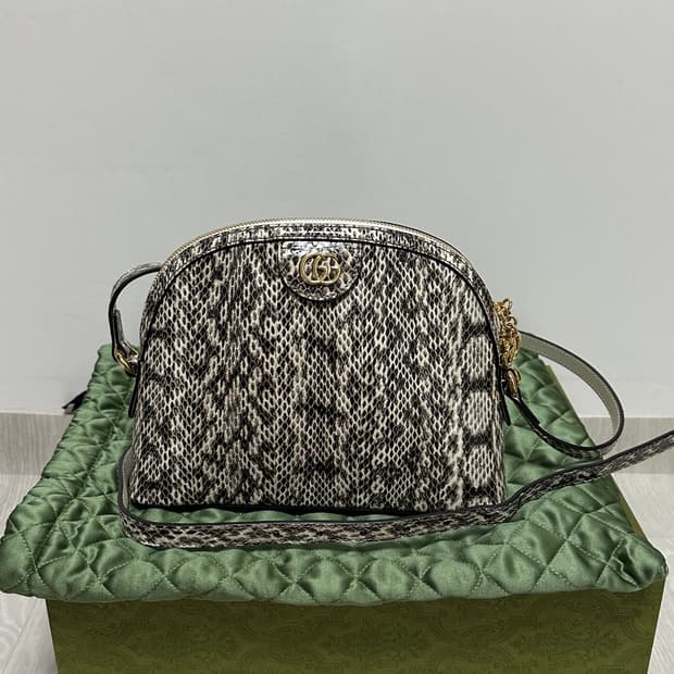 구찌 오피디아 GG 스몰 스네이크 스킨 숄더백 정품 새상품 490만원