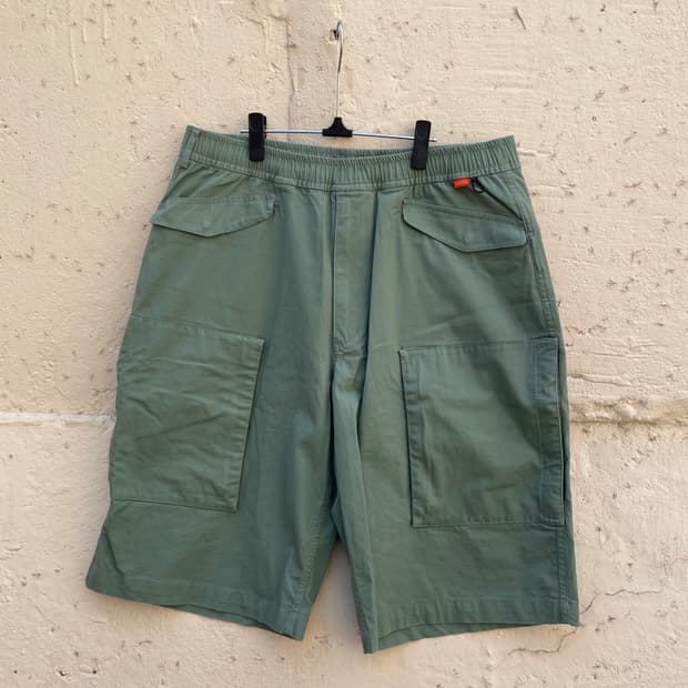 반스 x 도쿄 디자인 콜렉티브 쇼츠 반바지