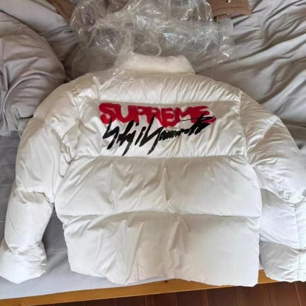 슈프림 X 요지 야마모토 다운 재킷
